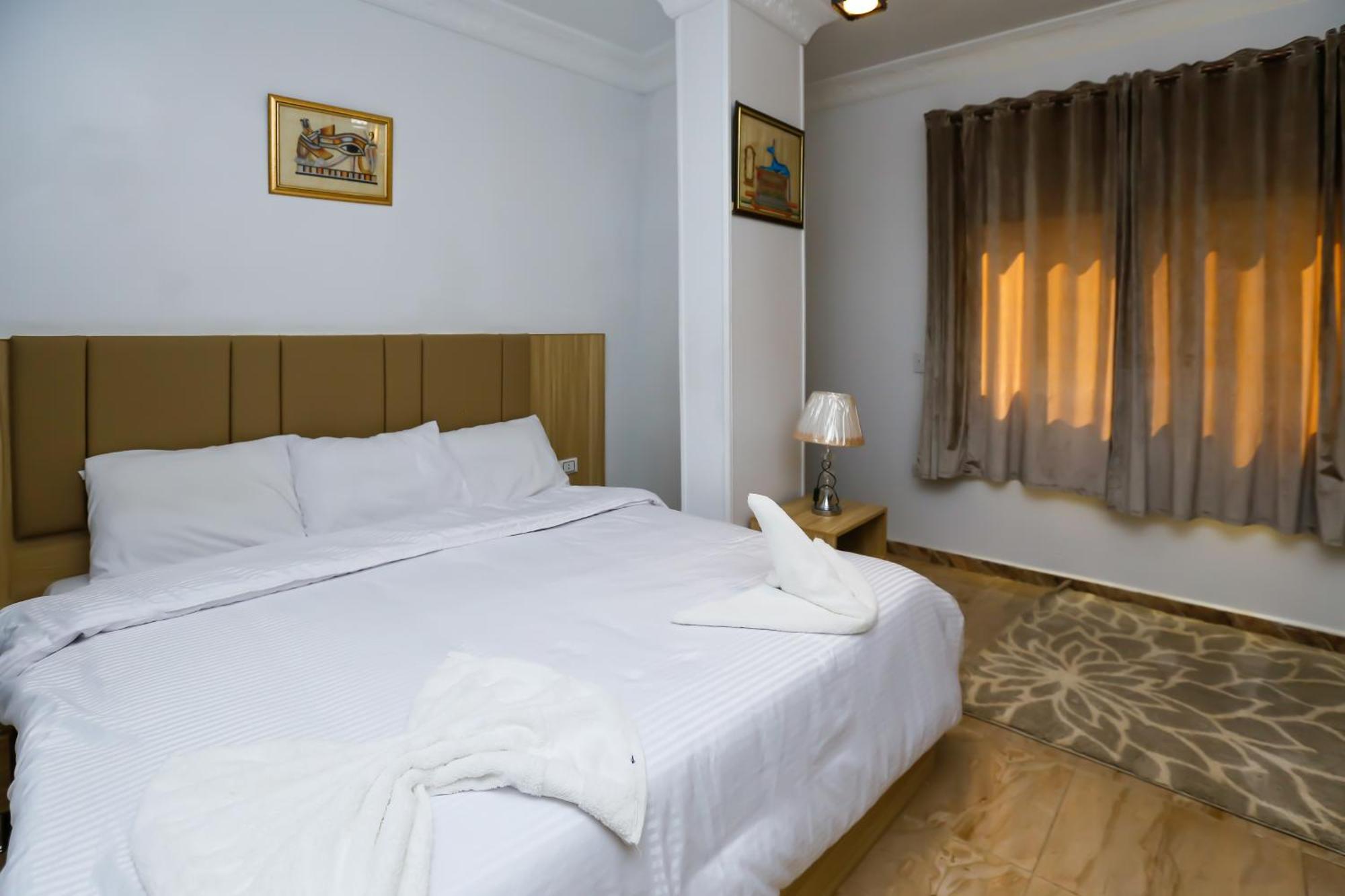 Pyramids Express View Hotel Kafrat al Jabal Екстер'єр фото