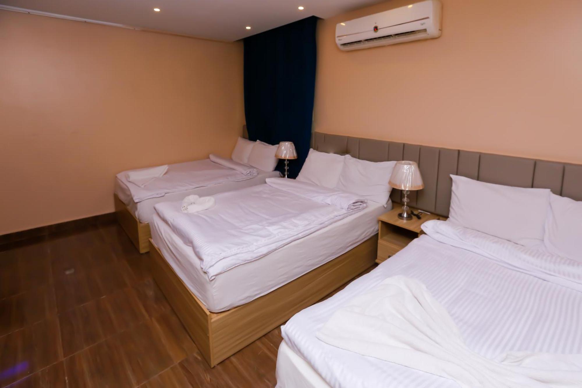 Pyramids Express View Hotel Kafrat al Jabal Екстер'єр фото