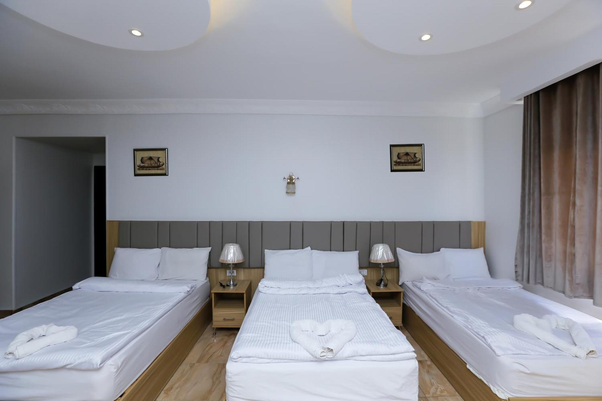 Pyramids Express View Hotel Kafrat al Jabal Екстер'єр фото