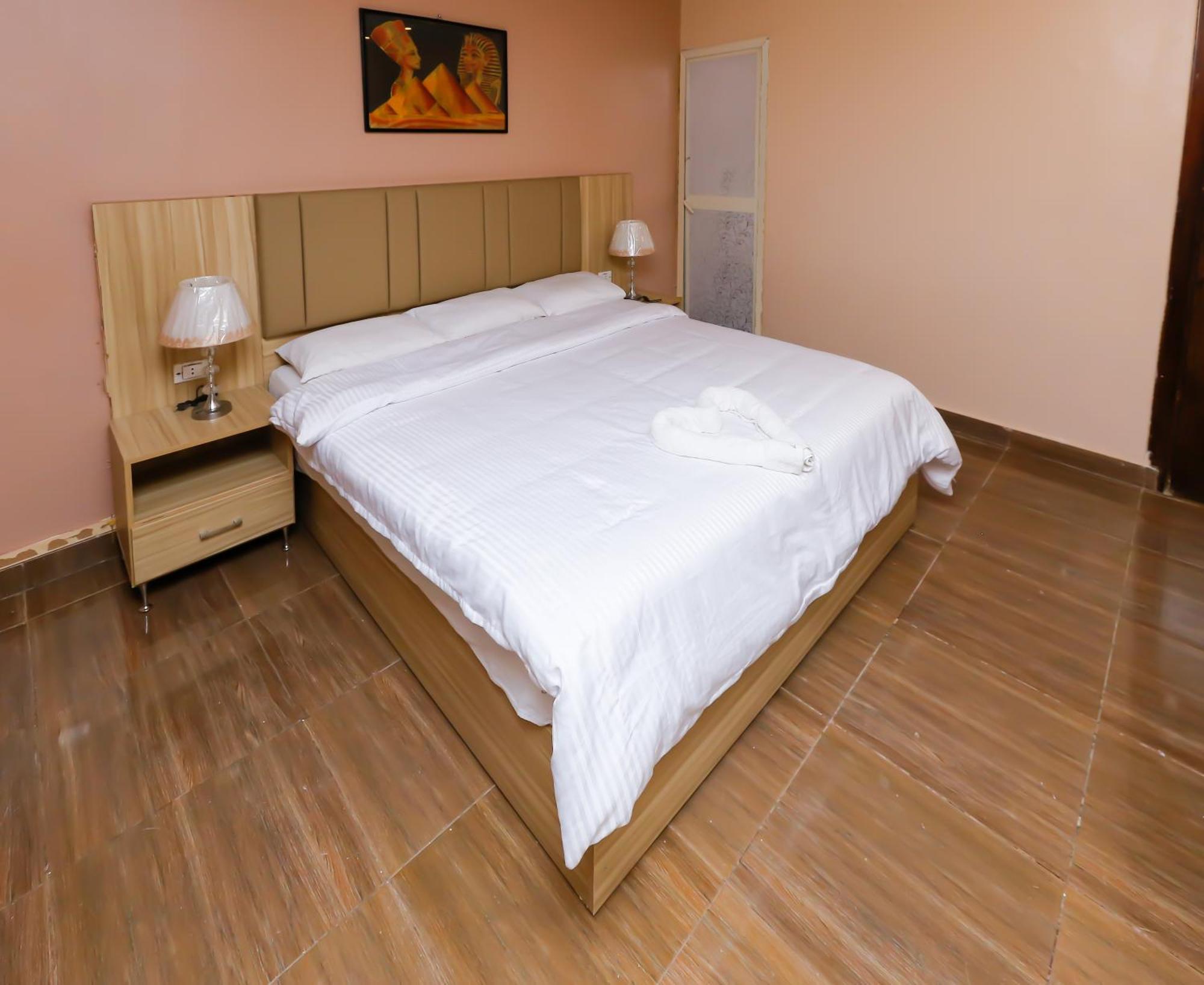 Pyramids Express View Hotel Kafrat al Jabal Екстер'єр фото