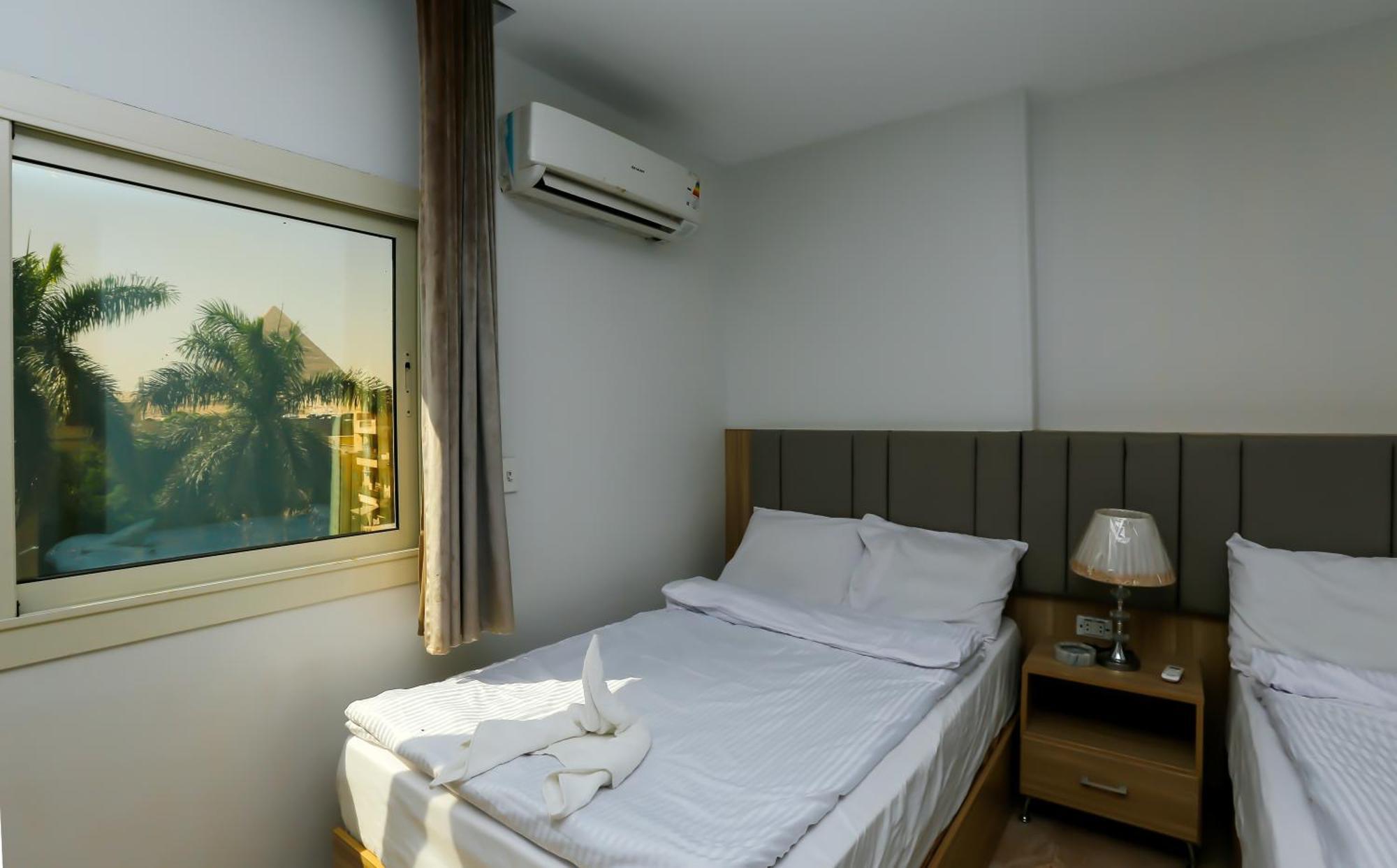 Pyramids Express View Hotel Kafrat al Jabal Екстер'єр фото