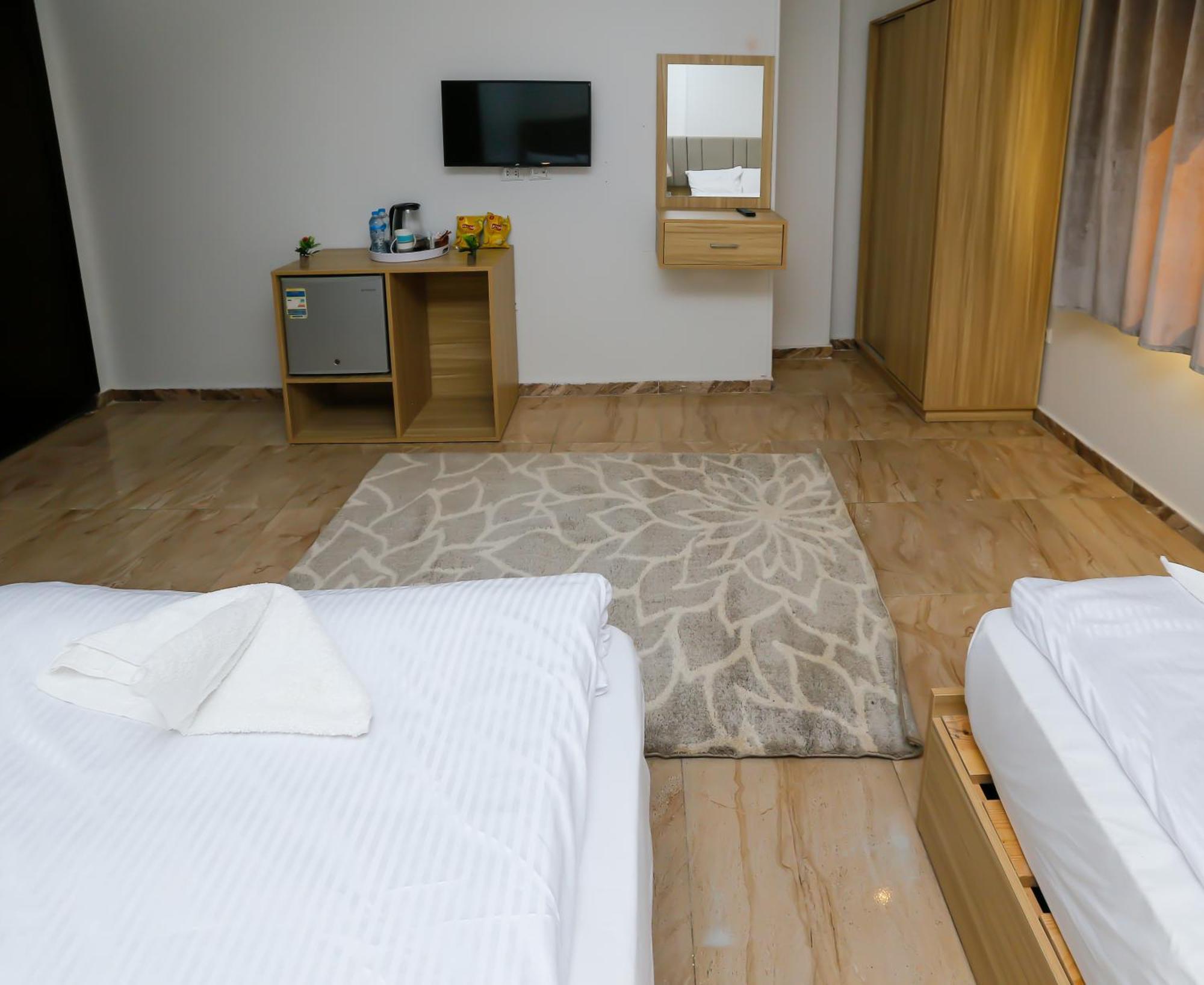 Pyramids Express View Hotel Kafrat al Jabal Екстер'єр фото